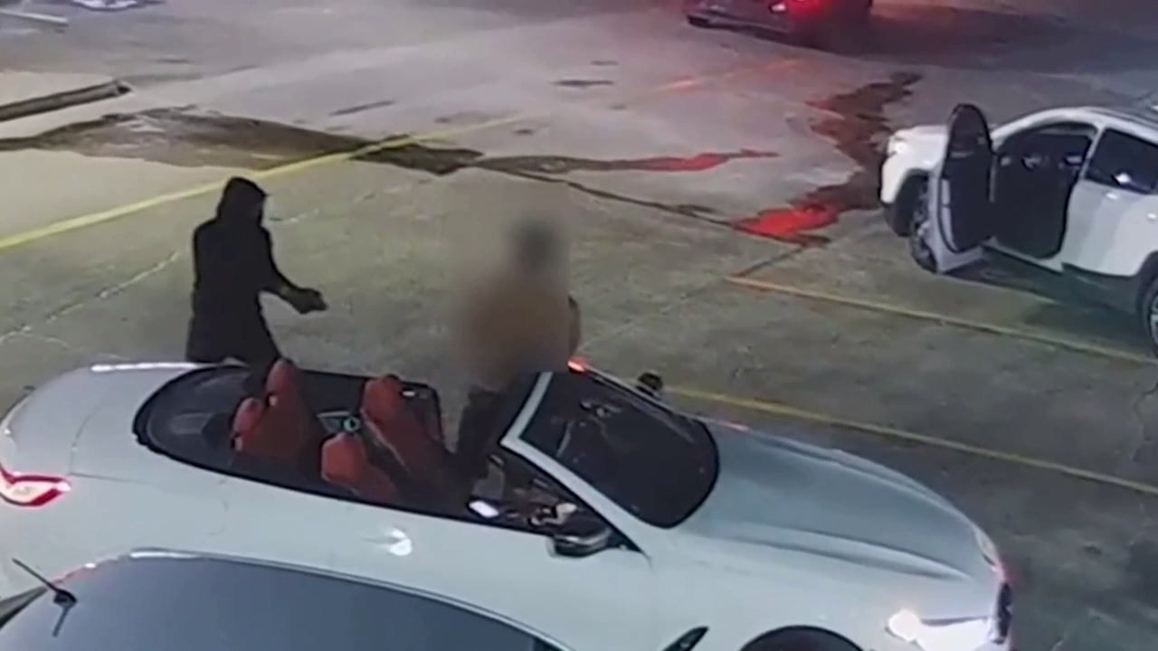 VIDEO: SHOOT-OUT AT WENDY’S FAST FOOD IN PARKING LOT ROBBERY
