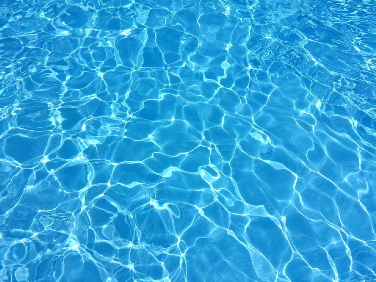 CHILD DIES IN EAST CHARLOTTE WHILE SWIMMING