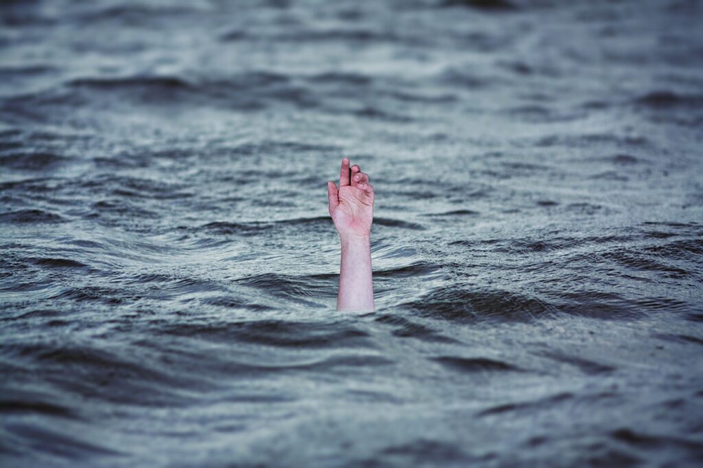 dead body found in lake
