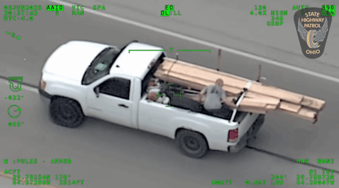 VIDEO: SUSPECTS THROW PILES OF WOOD AT COPS DURING CHASE, CAUSE HEAD ON WRECK