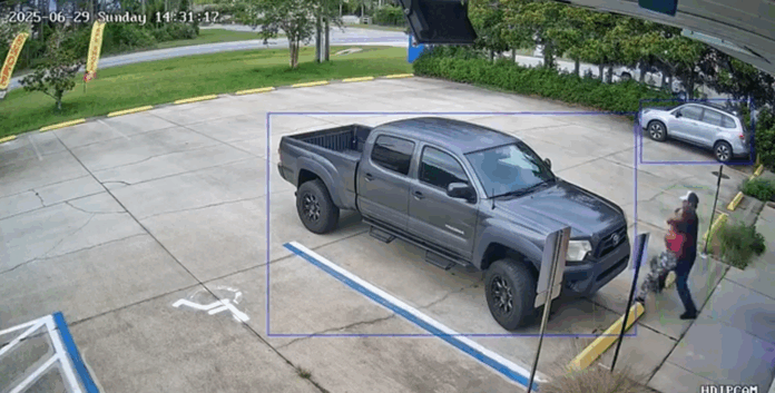 VIDEO: WOMAN KIDNAPPED IN PARKING LOT OF VAPE STORE