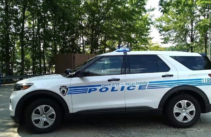 VICTIM MURDERED IN CHARLOTTE NEIGHBORHOOD