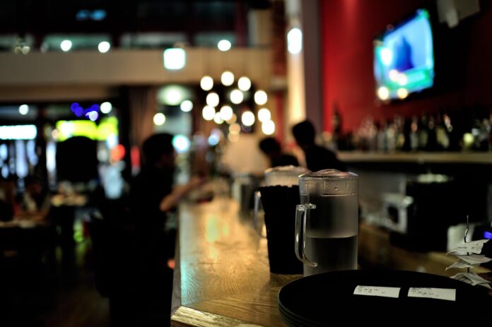 4 MURDERED AT RESTAURANT DURING RAP STARS RELEASE PARTY, 14 SHOT