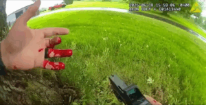 VIDEO COP GETS SHOT ON DUTY