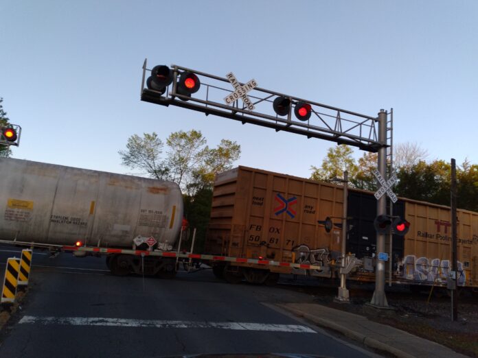 ONE KILLED BY FREIGHT TRAIN IN CHARLOTTE