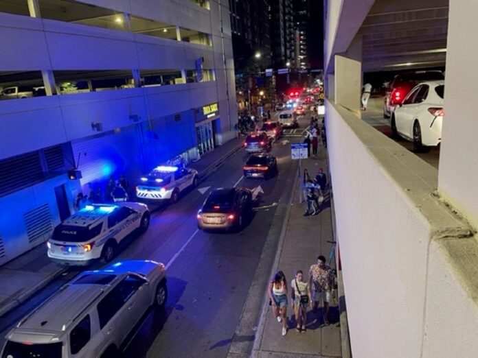 HOMICIDE IN UPTOWN CHARLOTTE, MAN SHOT WHILE DRIVING