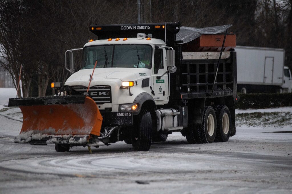 8 inches snow charlotte alerts news
