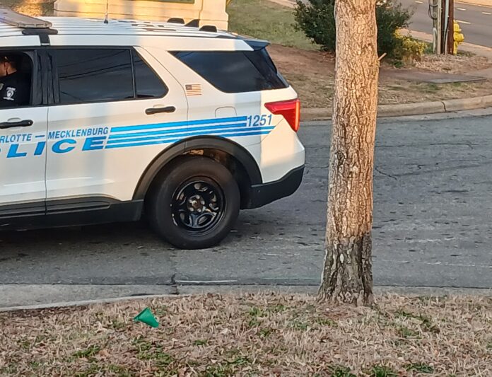 MAN MURDERED IN WEST CHARLOTTE IN RESIDENCE DURING BREAK-IN